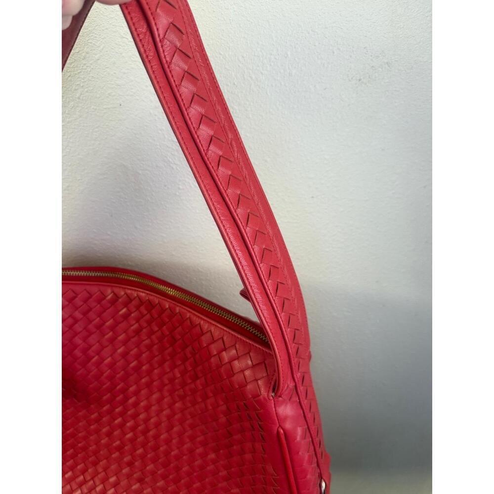 Boutique Leather Purse Red Woven Shoulder Bag Intricate Weaving Tassel Accent - Picture 4 of 7
